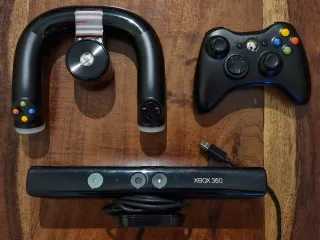 Consola Xbox 360 E 250 GB Mando Kinect y Juegos