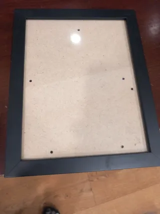 Quadri con cornice nera e immagine