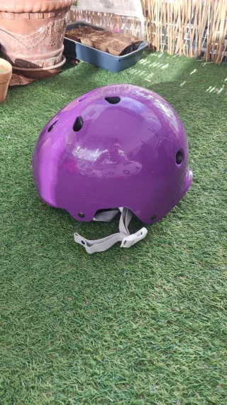 Patines 4 ruedas con luces + casco + mochila