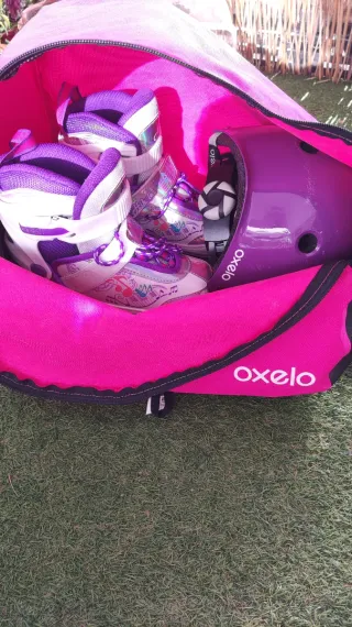 Patines 4 ruedas con luces + casco + mochila