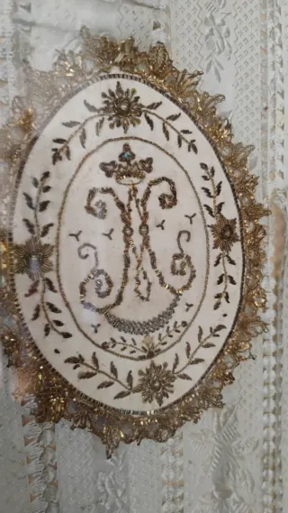 Relicario Arte Sacro Flores y Ovalos