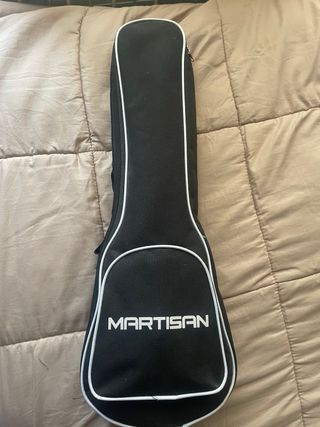 Ukelele Martisan + Kit en perfectas condiciones