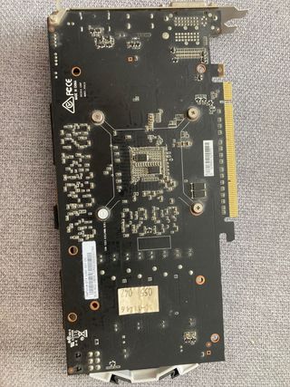 2 Tarjetas Gráficas 1 Radeon y la 2 Nvidia 1060