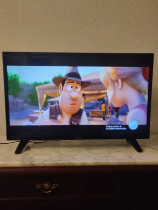 Televisor Princeton 32 HD (No es Smart tv)