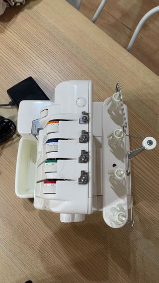 Remalladora Godeco Lock 1040 4 hilos