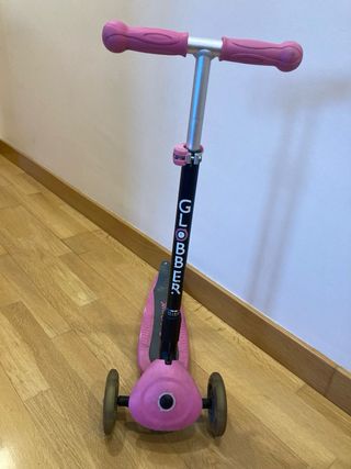 Patinete Globber 3 ruedas convertible rosa