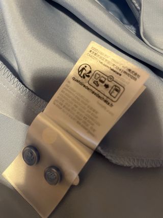 Camisa H&M azul cielo talla XS ancha, nueva.