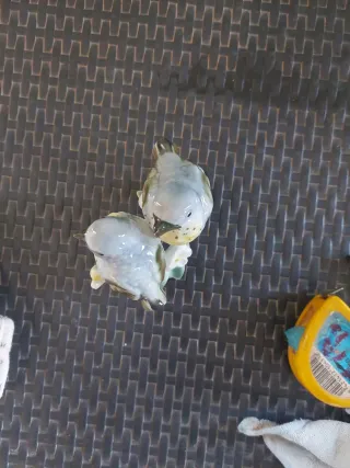 Pareja de pájaros de porcelana