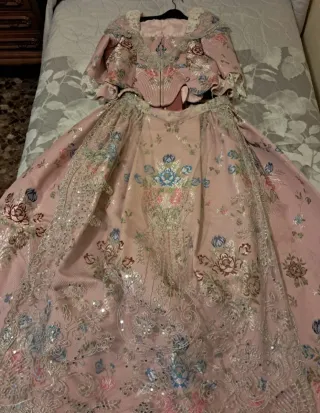 Vestido fallera infantil rosa.  Talla 8-9 años.