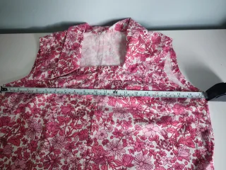 Blusa floral rosa talla L