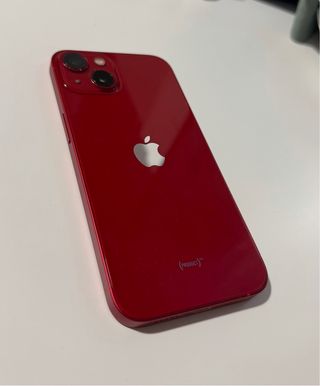 iPhone 13 Rojo 256 GB + accesorios