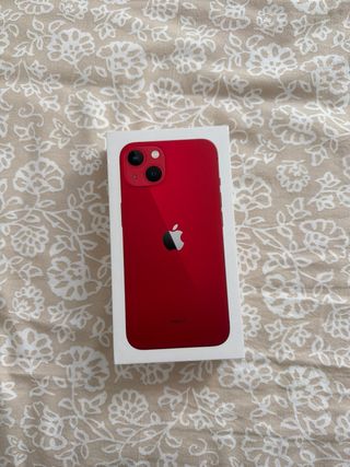 iPhone 13 Rojo 256 GB + accesorios