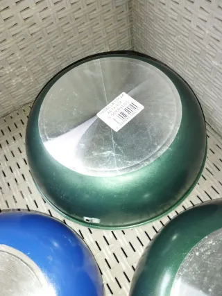 3 padelle antiaderenti con difetti