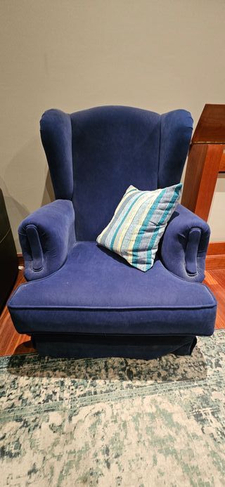 Sofá y 2 sillones de terciopelo azul