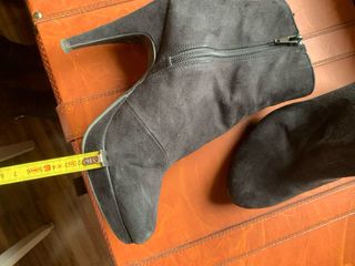 Botines de tacón negros