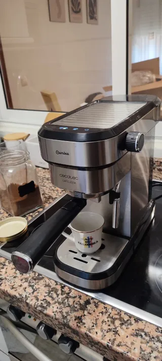 Cafetera Espresso Cecotec Cumbia 790