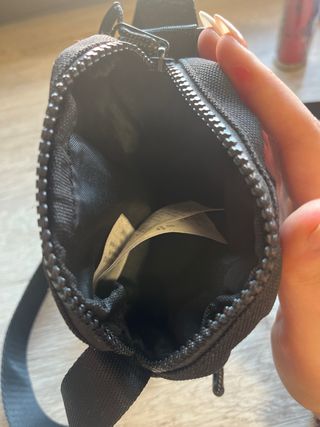 Riñonera Nike Air Jordan Negra y Dorada