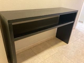 Mueble de entrada negro con espejo