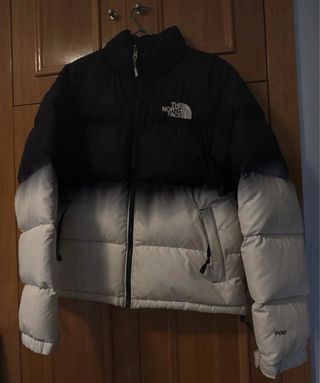 The North Face 1996 Nuptse 700 degradado
