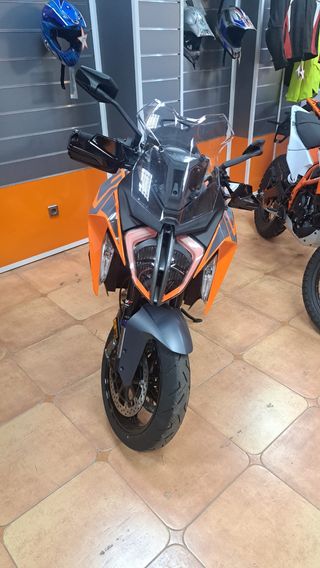 KTM 1290 Super Duke GT