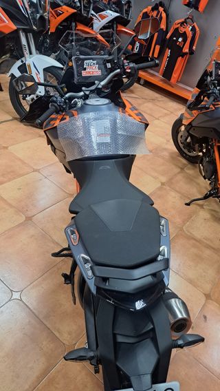 KTM 1290 Super Duke GT