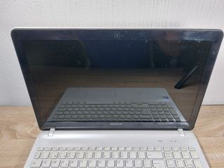 Portátil Sony Vaio SVF152C29M Blanco