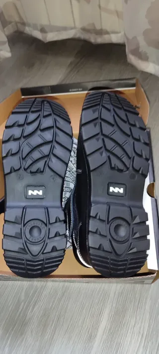 Botas y Zapatos de seguridad