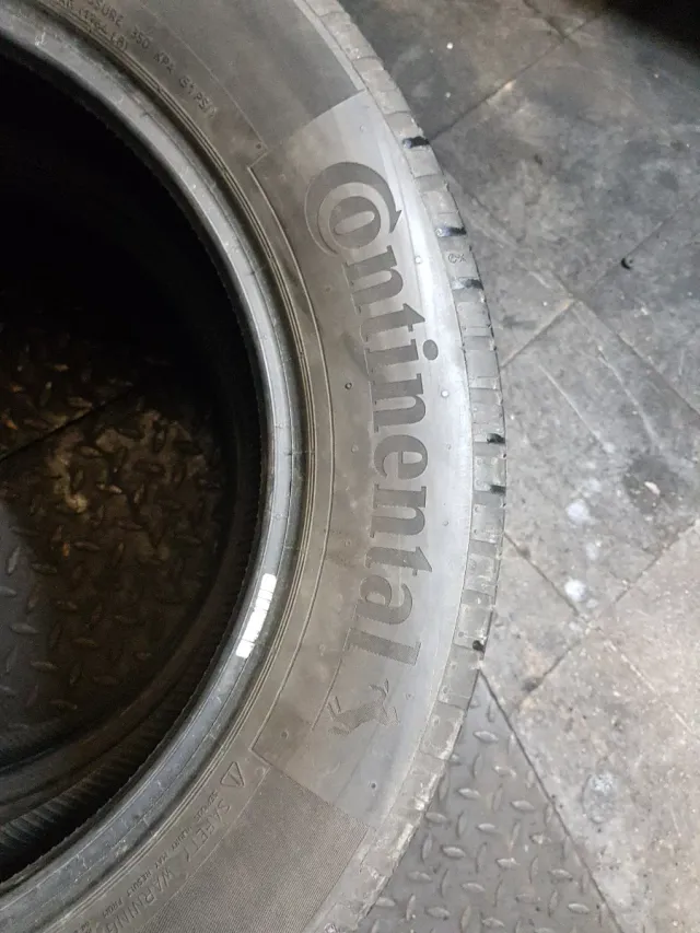 Neumáticos Continental:235/55R18 100v