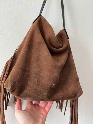 Bolso de piel con flecos