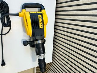 MARTILLO DEMOLEDOR D25899K