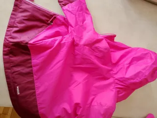 Conjunto nieve Decathlon chaqueta y pantalón 5-6