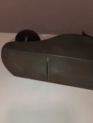 Cepillo de carpintero antiguo