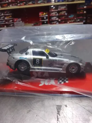 Scalextric Mercedes SLS GT3 N8 NUEVO PRECINTADO