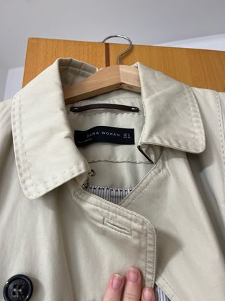 Gabardina Zara Beige Talla M