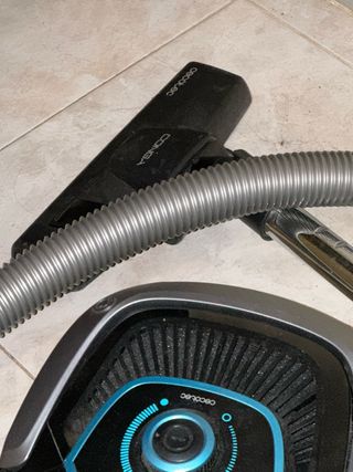 Aspiradora Conga Compacta y Potente