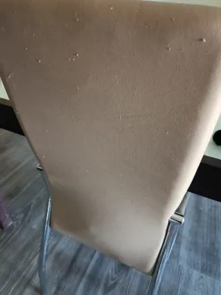 Mesa extensible y 4 sillas