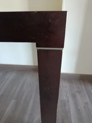 Mesa extensible y 4 sillas