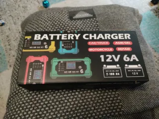 Cargador Baterías Coche 12V Inteligente