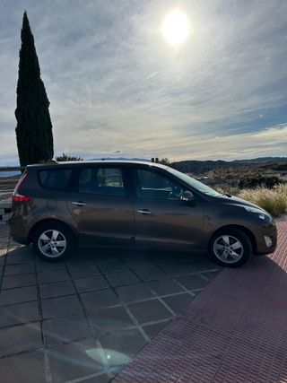 Renault Grand Scenic 2010 ¡PERFECTISIMO ESTADO!