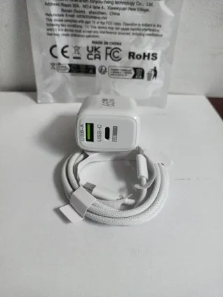 Cargador iPhone USB-C 65W Blanco
