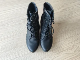 Botines de tacón negros invierno