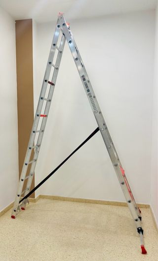 Escalera extensible aluminio, 12 peldaños, nueva