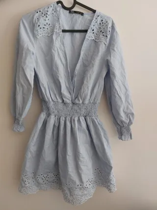 Vestido Zara azul con bordados
