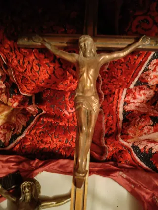 Lotto 4 Crocifissi Bronzo, ottone, ferro