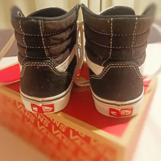 Zapatillas Vans Negras y Blancas