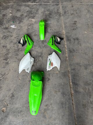 Plásticos Kawasaki KDX