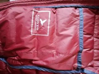 Plumífero ligero Lloyd's granate