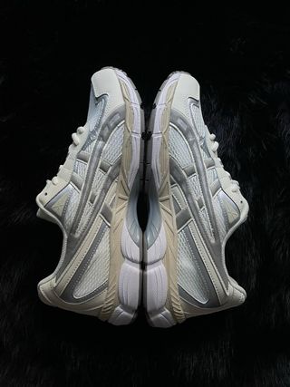 Zapatillas Hombre Blanco y Amarillo