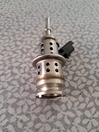 Inyector Adblue PSA código 9813930180