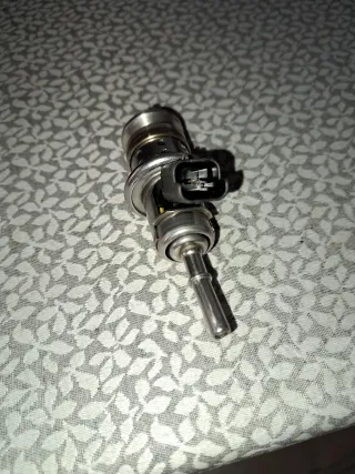 Inyector Adblue PSA código 9813930180